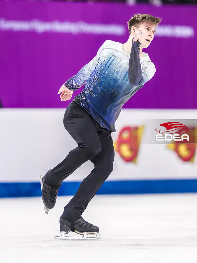 Ice Gallery Skates U.S.